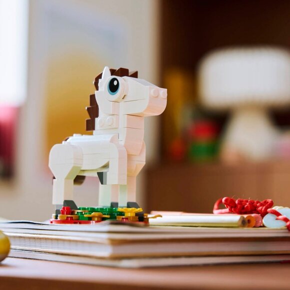 Lego 40779 Year Of The Horse New Year NIB New Sealed In Hand - Picture 7 of 14